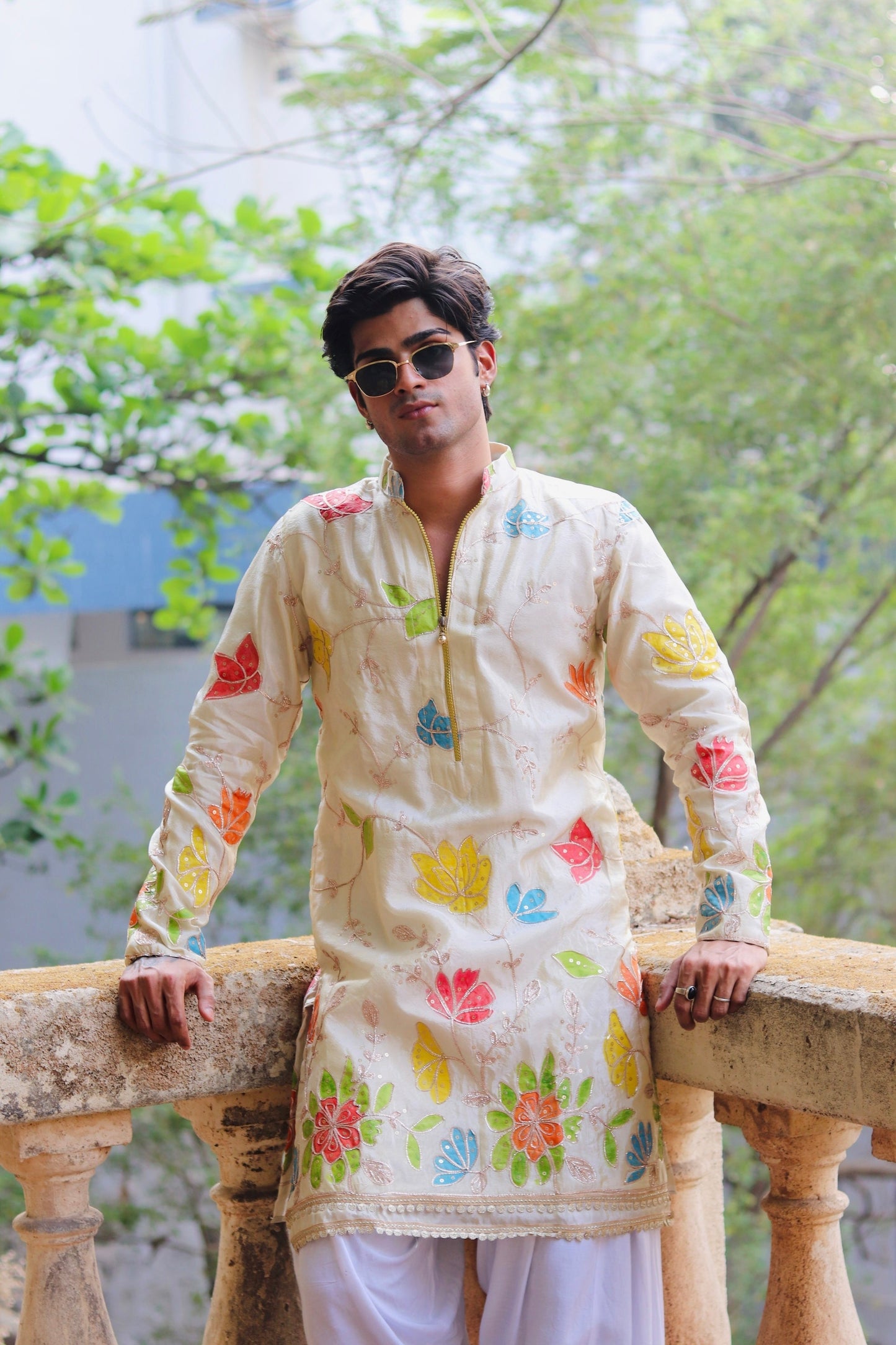 White Multi Flower Embroidered Tissue Kurta