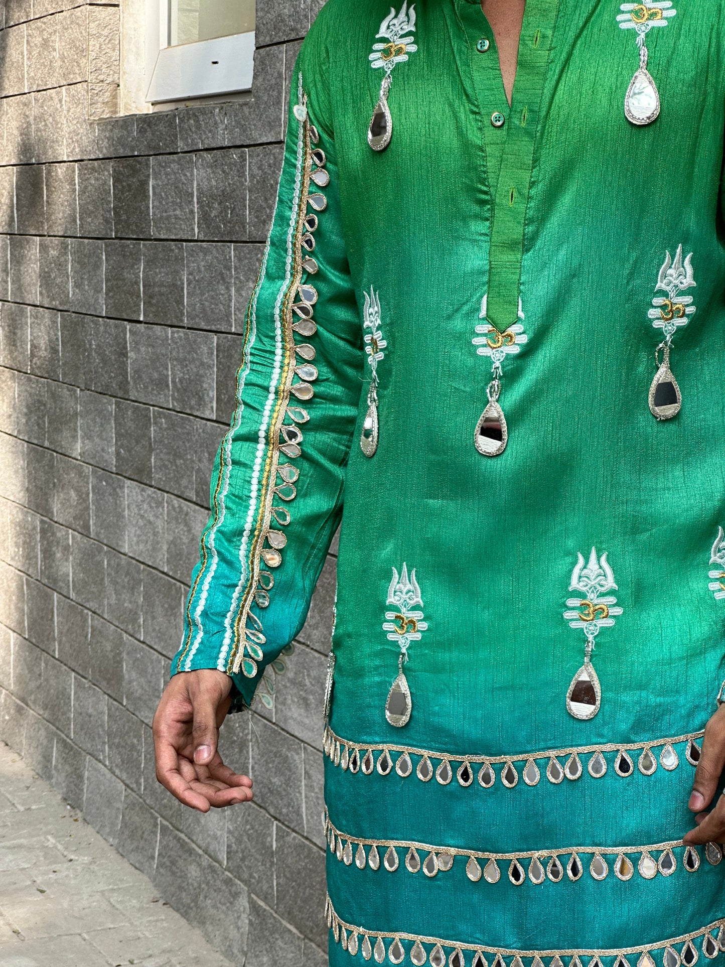 Trendy Chartreuse Ombré Kurta with Mirror Details