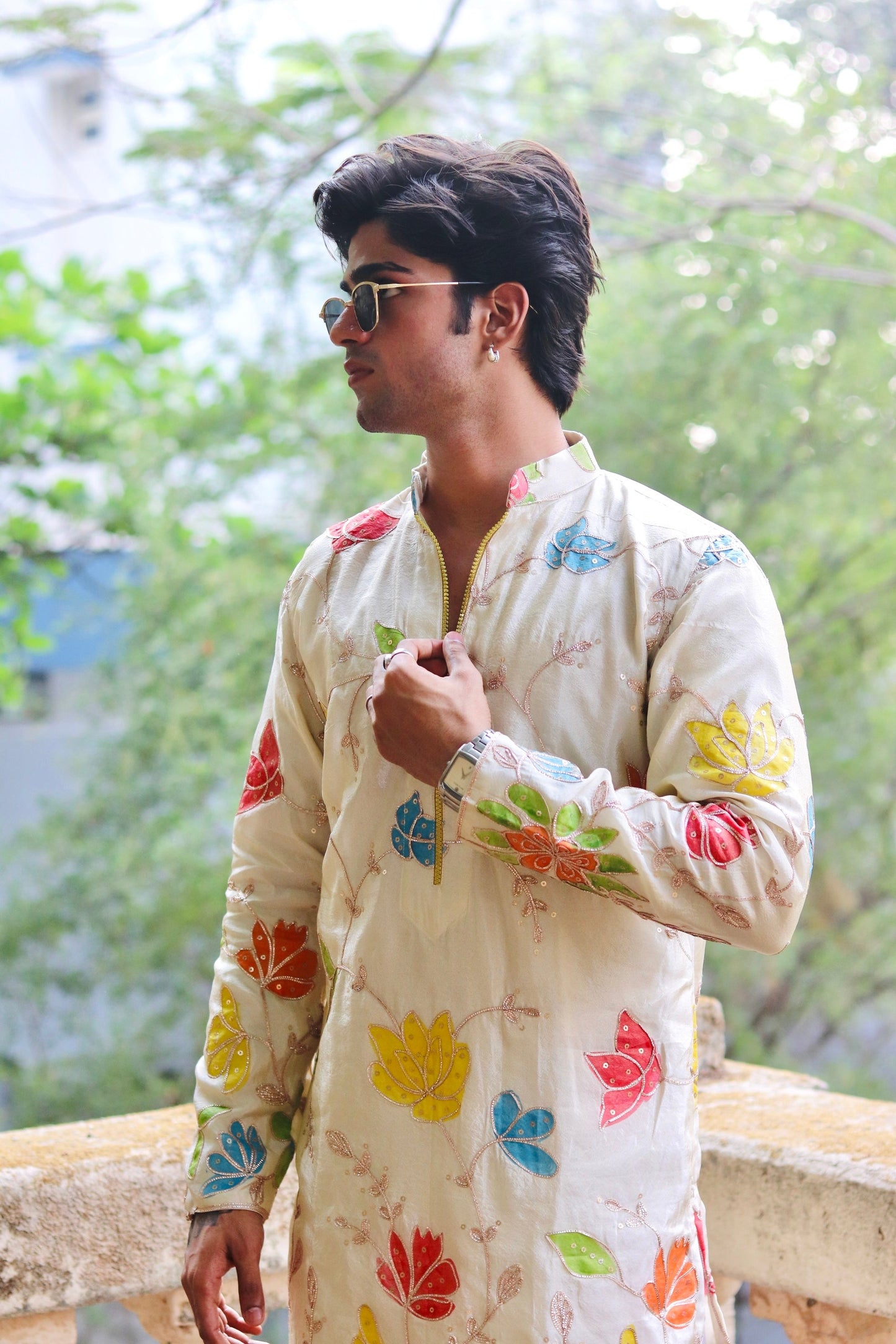White Multi Flower Embroidered Tissue Kurta