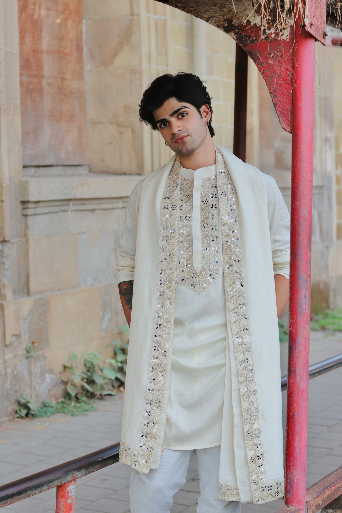 Off White Embriodery Elephant Koti , Kurta And Dupatta